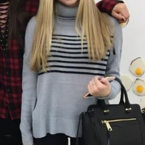 BB Dakota turtleneck